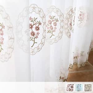 洋風花刺繍のレースカーテン