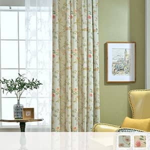 上品な花柄のドレープカーテン