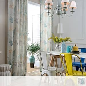 ボタニカル風ドレープカーテン