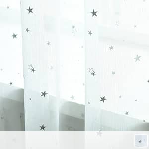 星柄が一面に入ったレースカーテン
