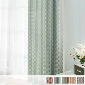 ドットとストライプ柄のドレープカーテン