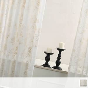 上品な刺繍レースカーテン