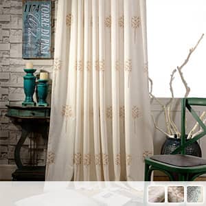 木を刺繍されたドレープカーテン