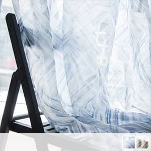 モダンな水彩風の幾何柄レースカーテン