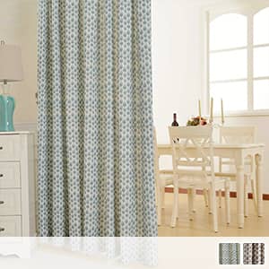 水彩タッチのドット柄ドレープカーテン