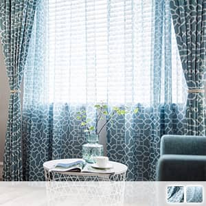 大胆なラインで組み合わせた幾何柄レース付きセット