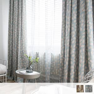 丸みのあるリーフ柄ドレープカーテン