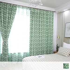 ドレープカーテン、緑が溢れるリーフ柄