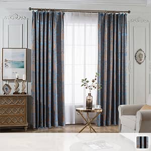 古典的な雰囲気のドレープカーテン