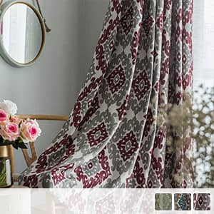 上品で伝統的なダマスク柄のドレープカーテン