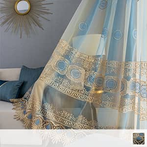 オリエンタルなデザインしたレースカーテン