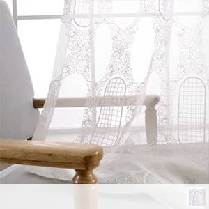 華やかでエキゾチックな紋様