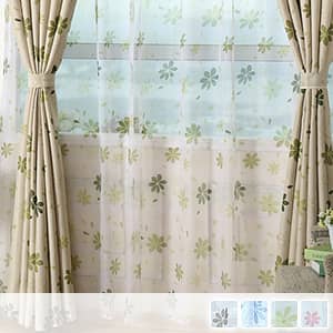 エレガントな雰囲気漂う大人デザインのレースカーテン