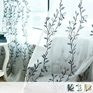 浮き出るように織り込まれた糸刺繍レースカーテン