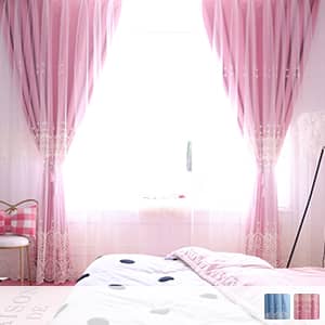 トラディショナルなエレガントスタイルの姫系カーテン