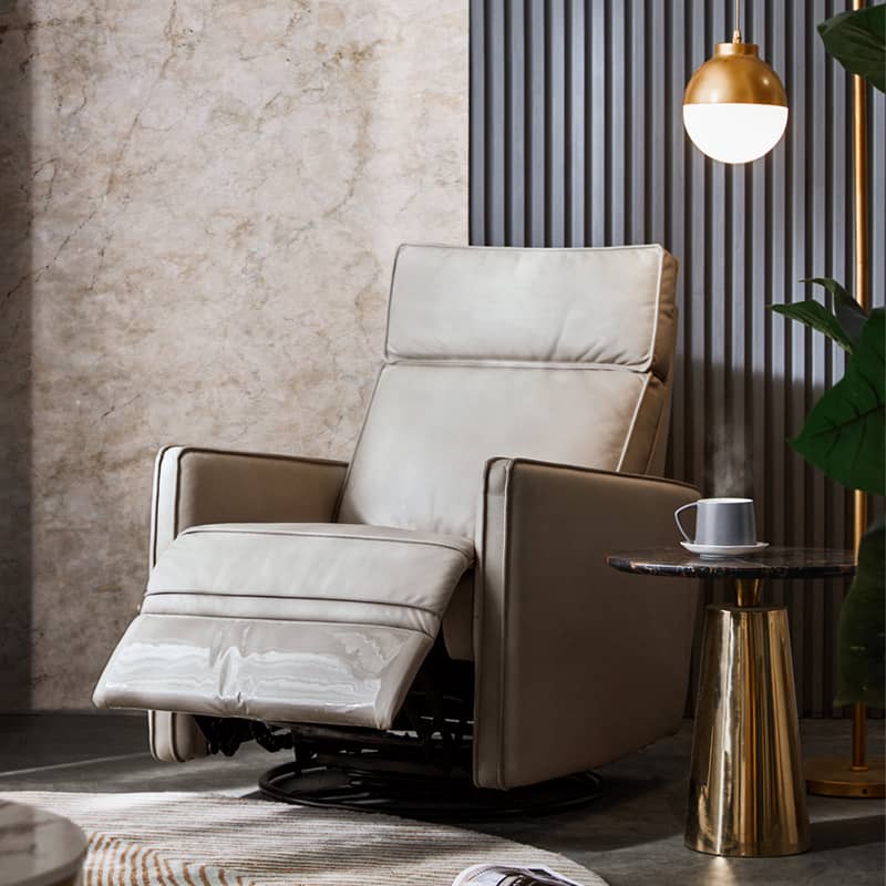 足の角度を調節できるパーソナルチェア