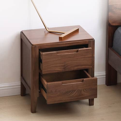 ウォールナット流れるような美しい木目がインテリアの雰囲気を高めるナイトテーブル