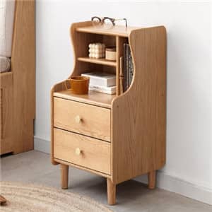 曲線なデザインのナイトテーブル