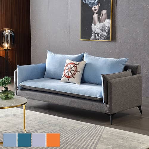 コントラストが強い色合いのソファ