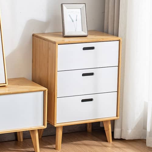 ナチュラルな竹集成材ナイトテーブル