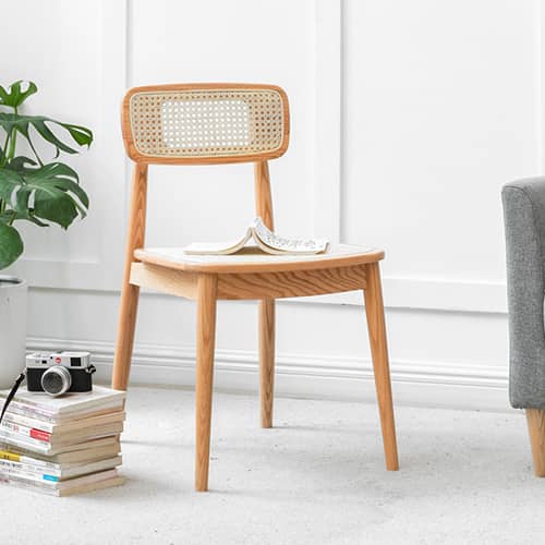 オーク材のチェア