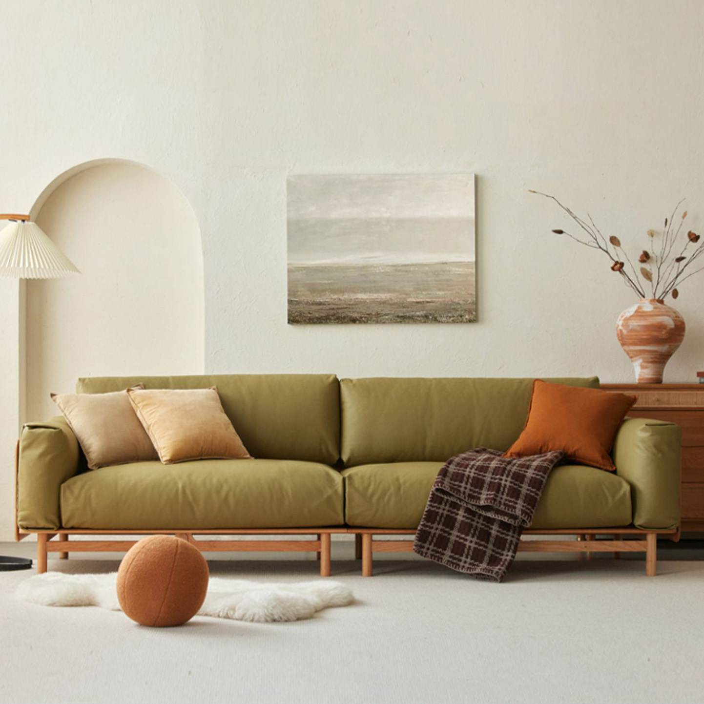 くつろげる広いソファー